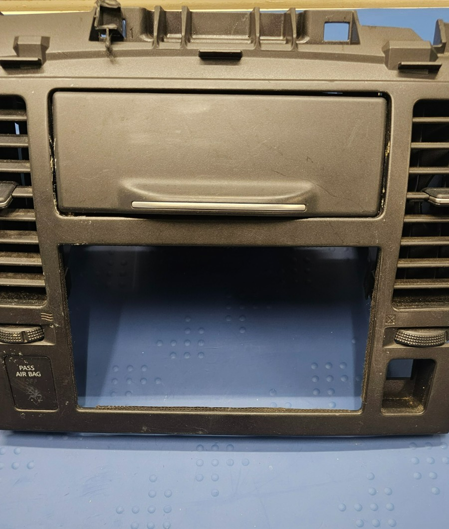 🔥07-12 Nissan VERSA Dash AM FM Radio Stereo Display Bezel Trim Panel TAN B74