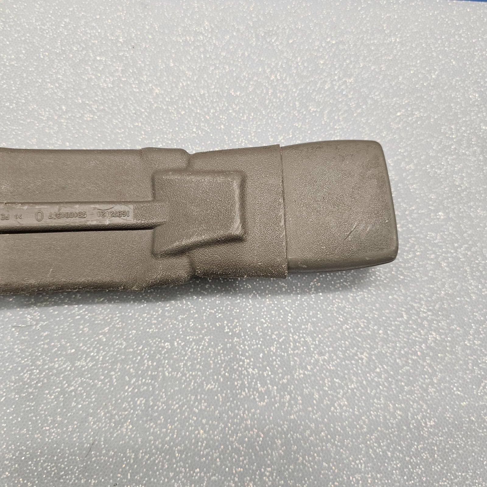 🔥03-10 CHEVY EXPRESS GMC SAVANA RH PASSENGER SEAT BELT BUCKLE LATCH RECEIVER