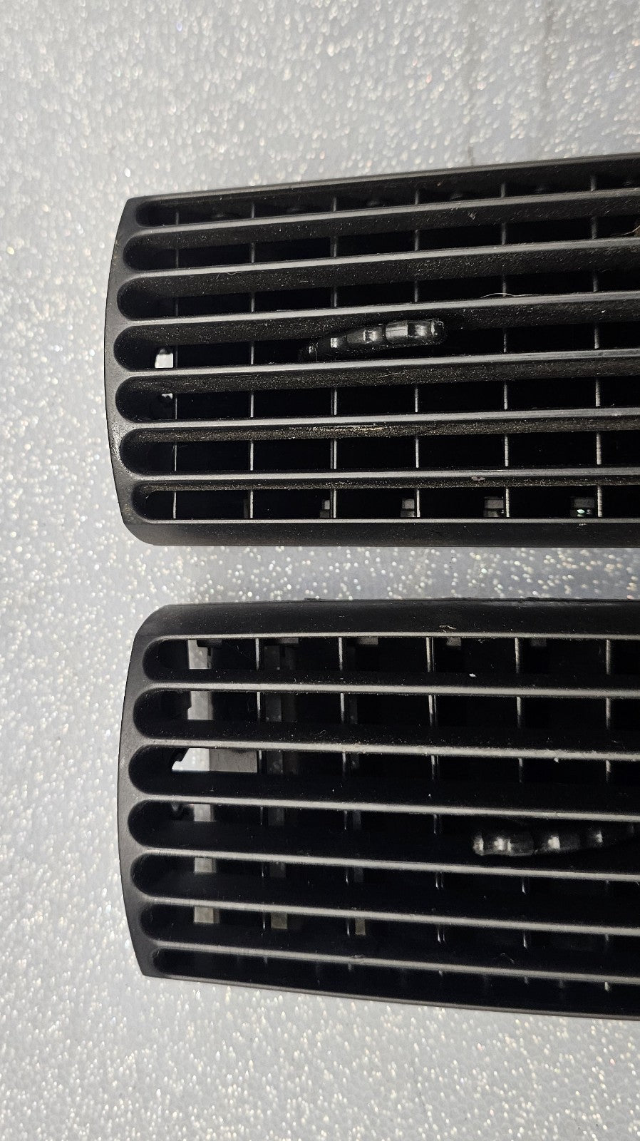 🔥94-04 Ford Mustang Center Dash Vents Left Right Heater Air Vent Black OEM