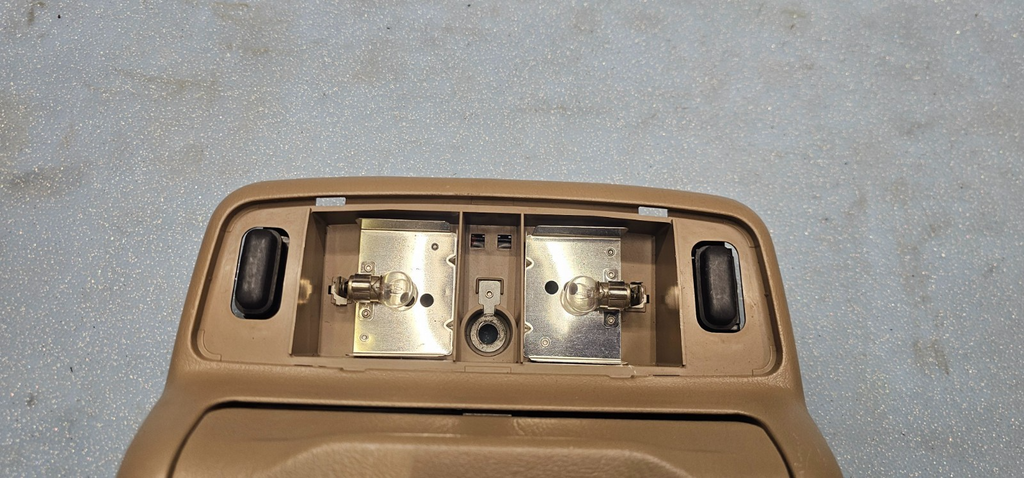 🔥98-02 TOYOTA 4RUNNER OVERHEAD ROOF CONSOLE DOME MAP LIGHT LAMP ASSEMBLY TAN