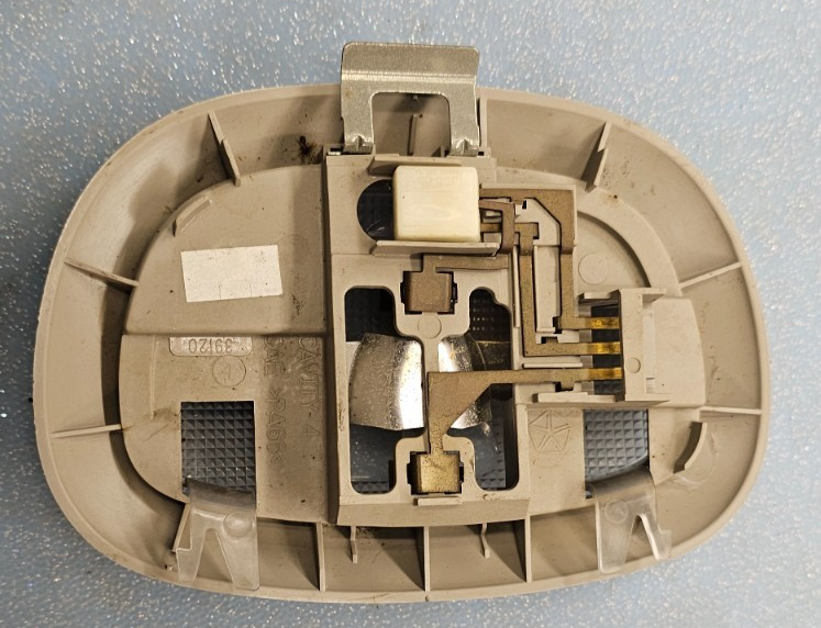 🔥97-03 Dodge Dakota Ram Overhead Dome Roof Map Light Push Tan