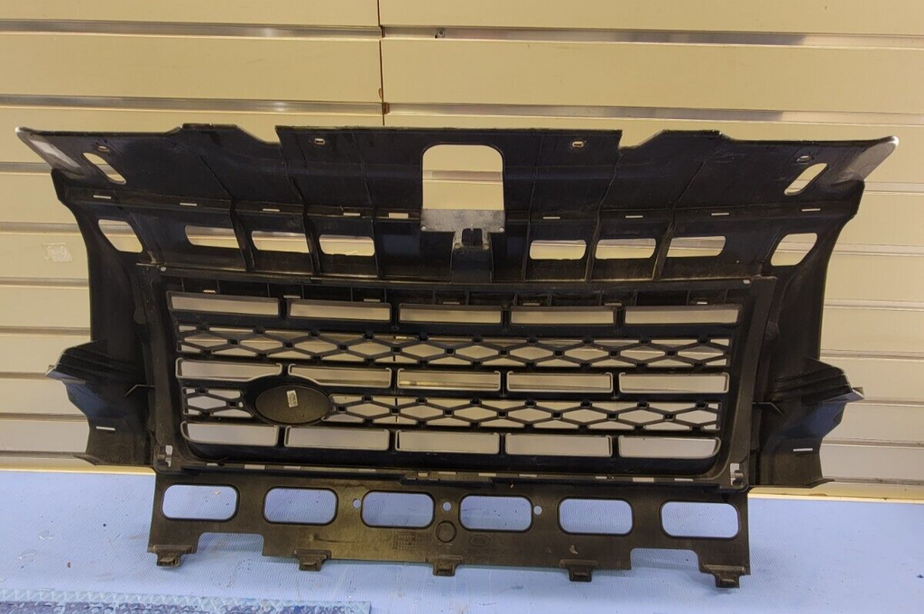 🔥08-10 Land Rover LR2 Front Bumper Grille Assembly Cover Chrome Genuine White