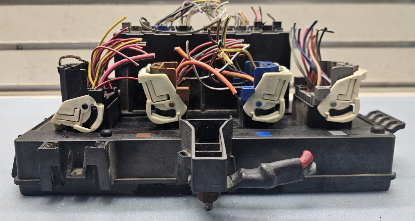 🔥2008 DODGE RAM FUSE BOX RELAY TIPM TOTALLY INTEGRATED POWER MODULE ASSEMBLY