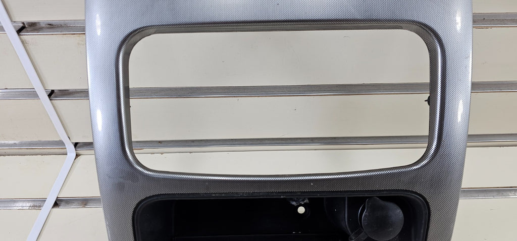 🔥02-07 Liberty Dash FM Radio Climate Display Stereo Bezel Panel Carbon Silver