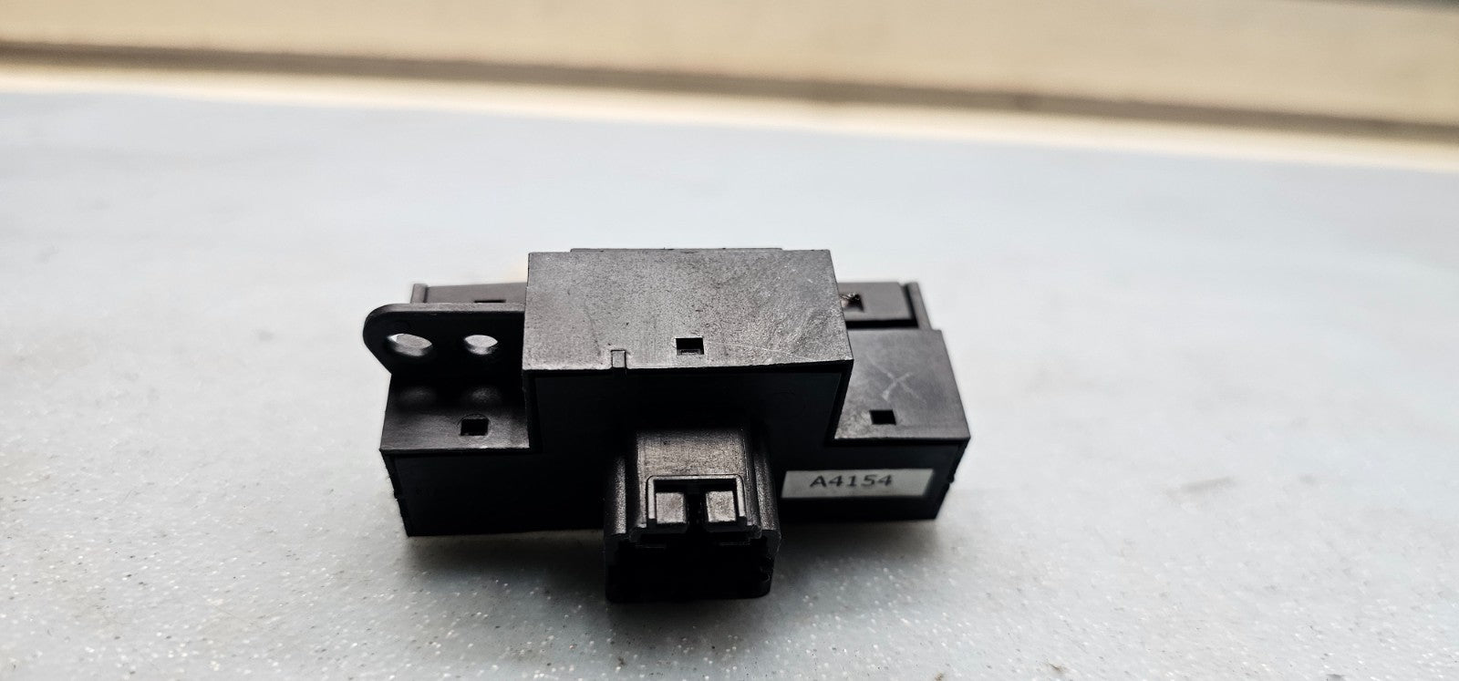 🔥05-10 Chrysler 300 Grand Caravan Hazard Warning Light Control Switch Black OEM