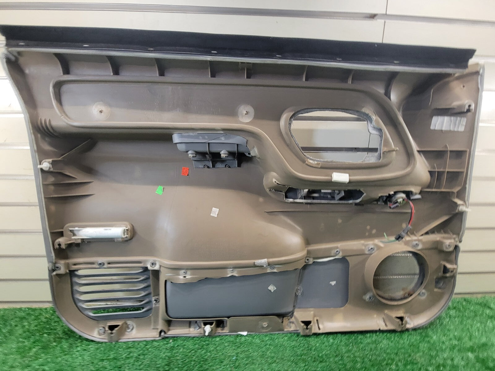 🔥95-99 Chevy GMC Silverado C/K DOOR PANEL Front Passenger Right Gray OEM D2