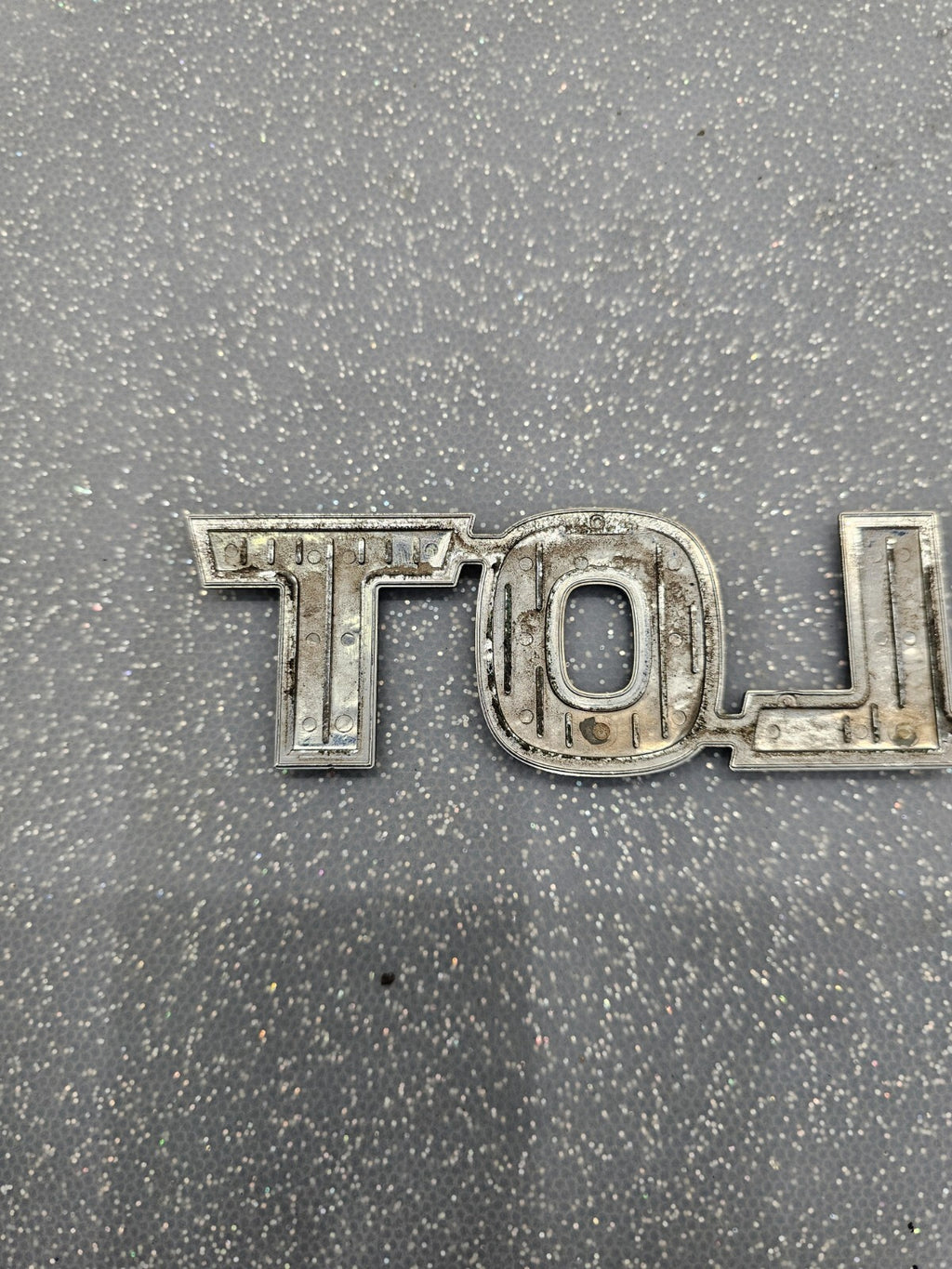 🔥2003-2008 HONDA PILOT REAR LID CHROME CENTER EMBLEM LOGO NAMEPLATE BADGE OEM