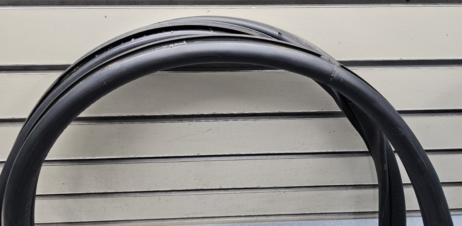 🔥08-12 Ford Escape Liftgate Tailgate Glass Surround Weatherstrip Seal Rubber