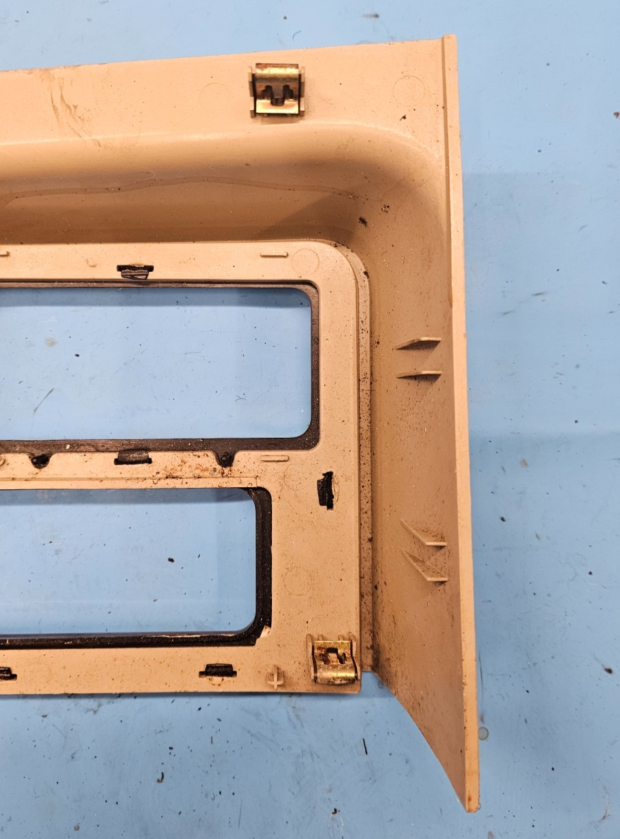 🔥03-06 Cadillac Escalade Center Console Upper Bezel Trim Clock Bezel  Wood OEM