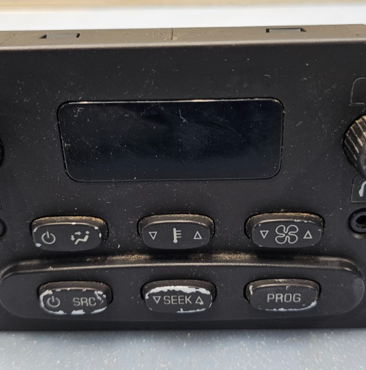 🔥03-06 Tahoe Yukon Suburban Rear Audio Radio Climate Control Switch Panel Black
