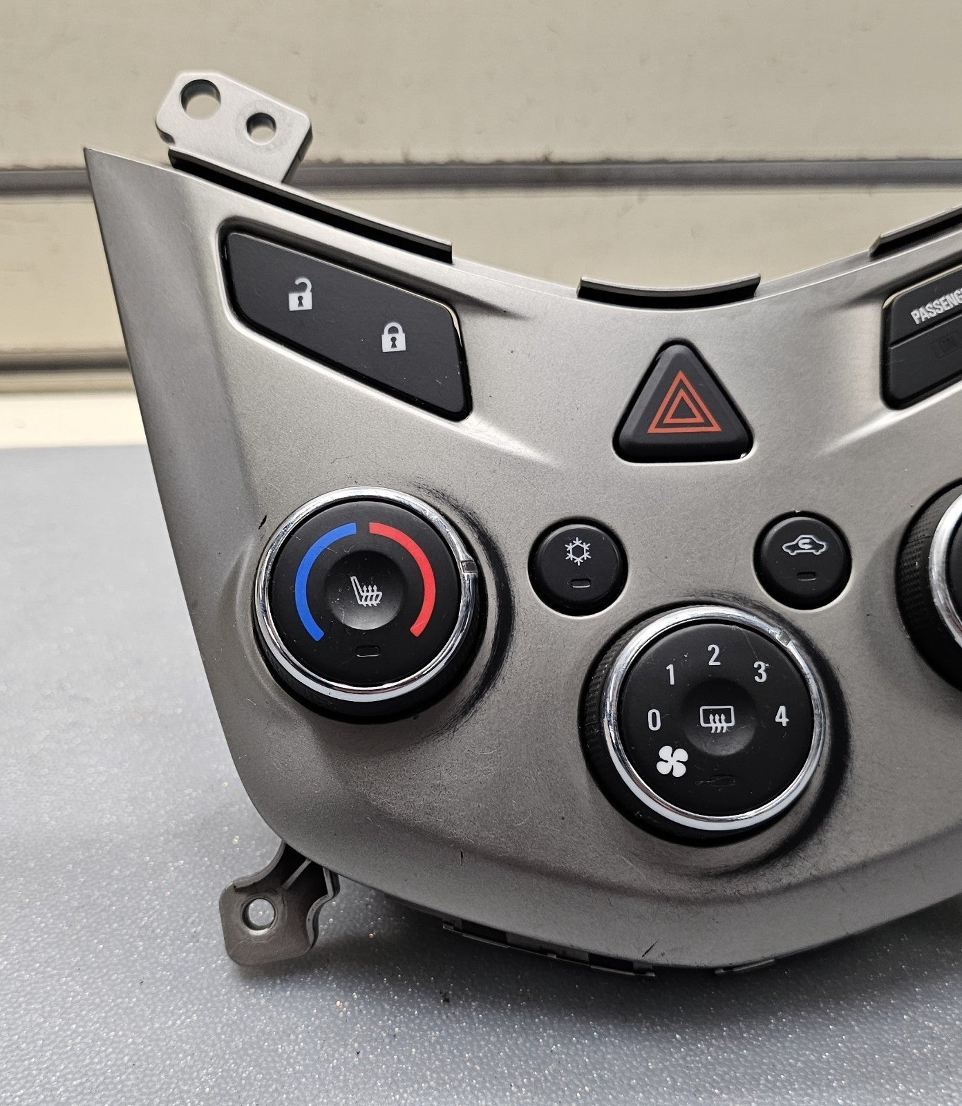 🔥13-14 Chevy Sonic Dash AC Heater Temperature Climate Control Air Conditioner