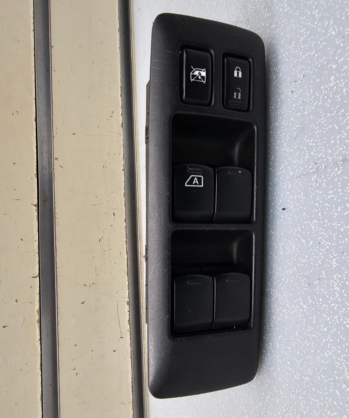 11-15 NISSAN ROGUE FRONT LEFT DRIVER MASTER POWER WINDOW SWITCH ASSEMBLY BLACK