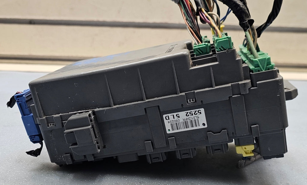 🔥09-11 Honda Civic LX 4dr sedan INTERIOR FUSE BOX Assembly OEM