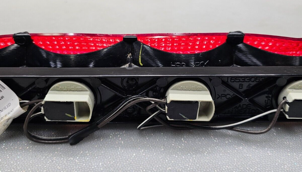 06-11 Chevy HHR Third High Mounted Brake Stop Light Lamp Rear Hatch Assembly OEM