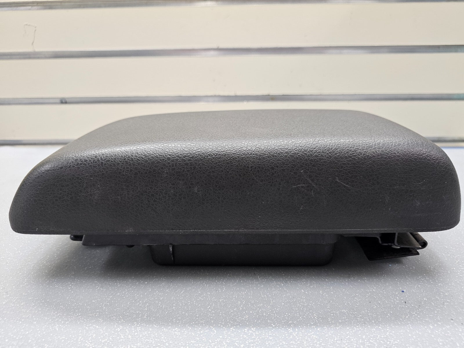 10-12 Fusion Milan Front Center Console Lid Armrest Cover Top Pad Assembly Black