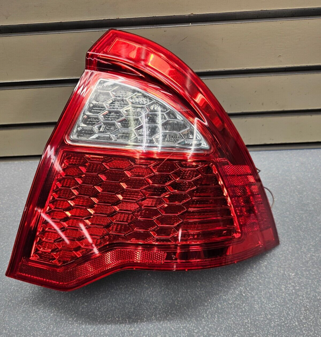 🔥10-12 Ford FUSION Tail Light Break Light Lamp Rear RIGHT RH Passenger Side OEM
