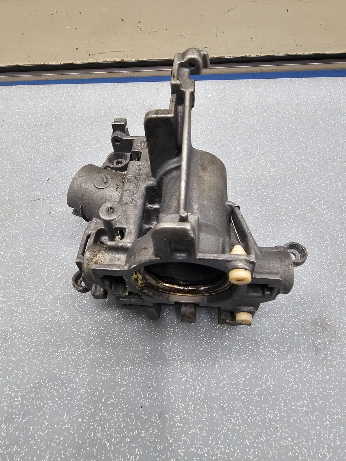 01-17 Ford Super Duty F-650 F-750 Power Steering Column Jacket Flange OEM