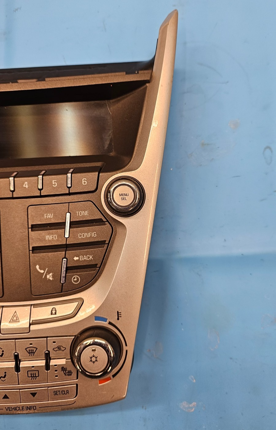 10-11 Equinox Terrain AM FM Radio Stereo Climate Control Trim Panel Bezel SILVER