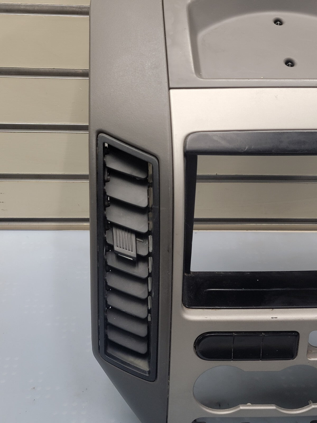 🔥2007 - 2010 Ford Edge Center Dash Bezel Radio Storage Climate Control / Vents