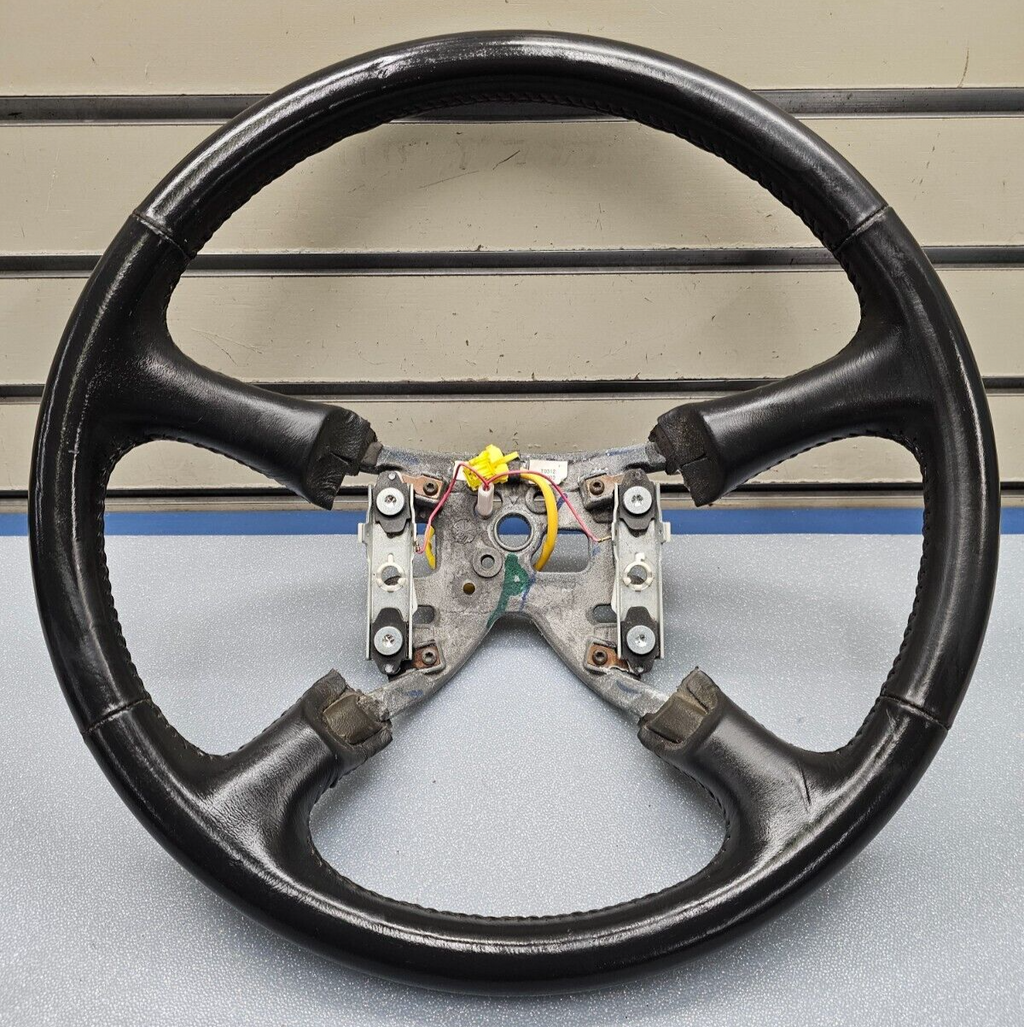 99-02 Chevy Silverado Tahoe Suburban Blazer SONOMA Steering Wheel Leather black