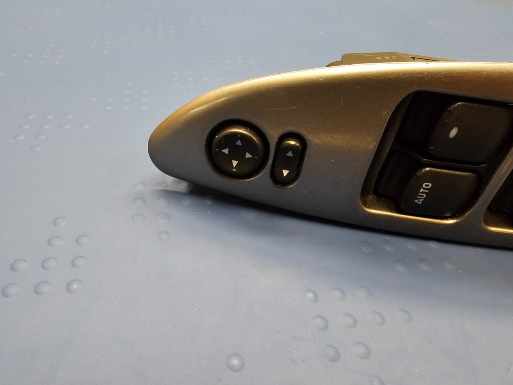 04-07 MALIBU LEFT DRIVER MASTER POWER WINDOW DOOR CONTROL SWITCH ASSEMBLY SILVER