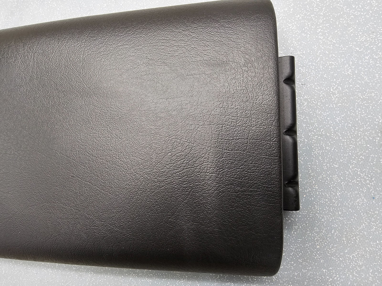 🔥02-09 Trailblazer ENVOY Center Console Armrest Lid Top Pad Cover LEATHER BLACK