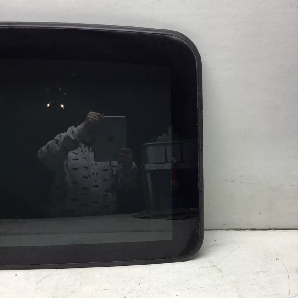 04-10 Toyota Sienna Tundra 08-09 Sequoia Sunroof Sun Moon Roof Glass