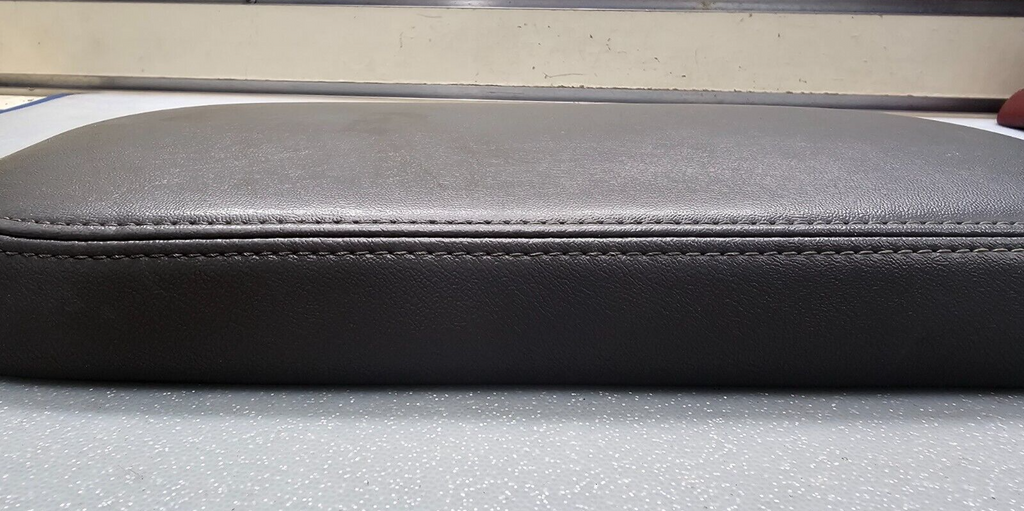 08-09 Sable Taurus Front Floor Center Console Armrest Lid Storage Assembly Black