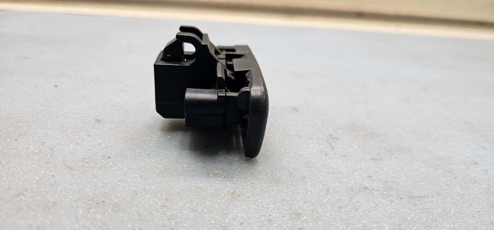 🔥00-16 Suzuki Grand Vitara Car Glove Box Lock Latch Handle Black
