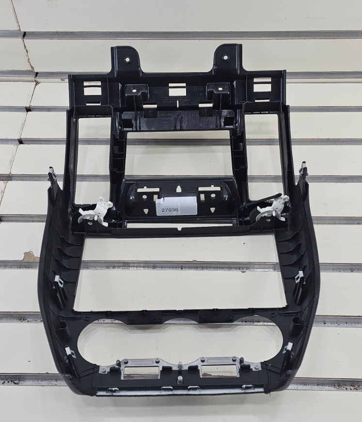 🔥08-15 Land Rover LR2 Dash Center Radio Stereo Display Bezel Trim Panel Black