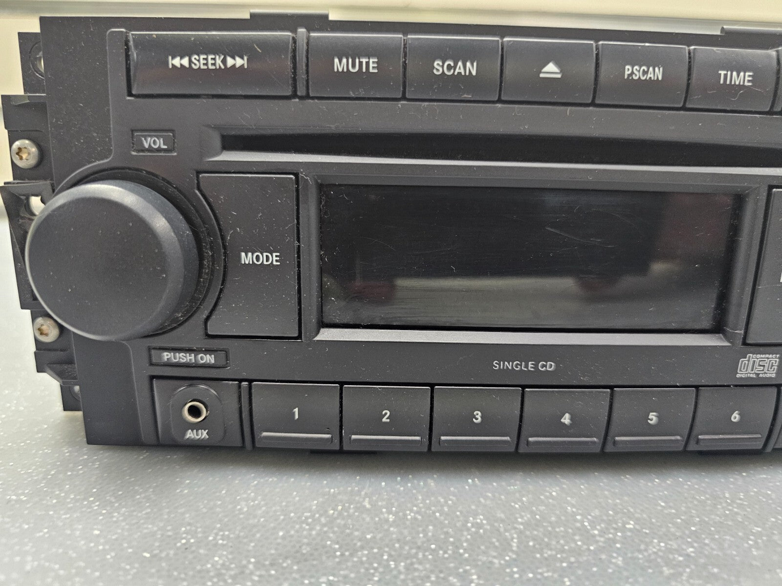 🔥04-10 Jeep Dodge Chrysler Front Dash Radio AM FM CD Player Aux Input Receiver