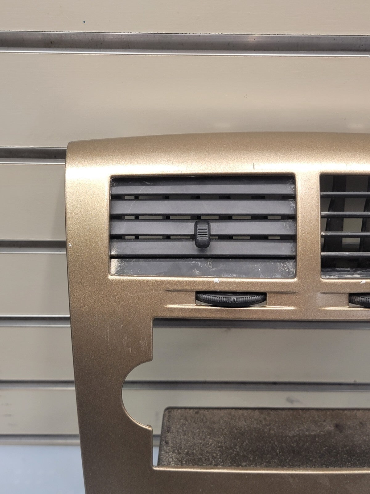 🔥07-09 Dodge CALIBER Dash Radio Center BEZEL Climate Dash Trim Vents golden B15