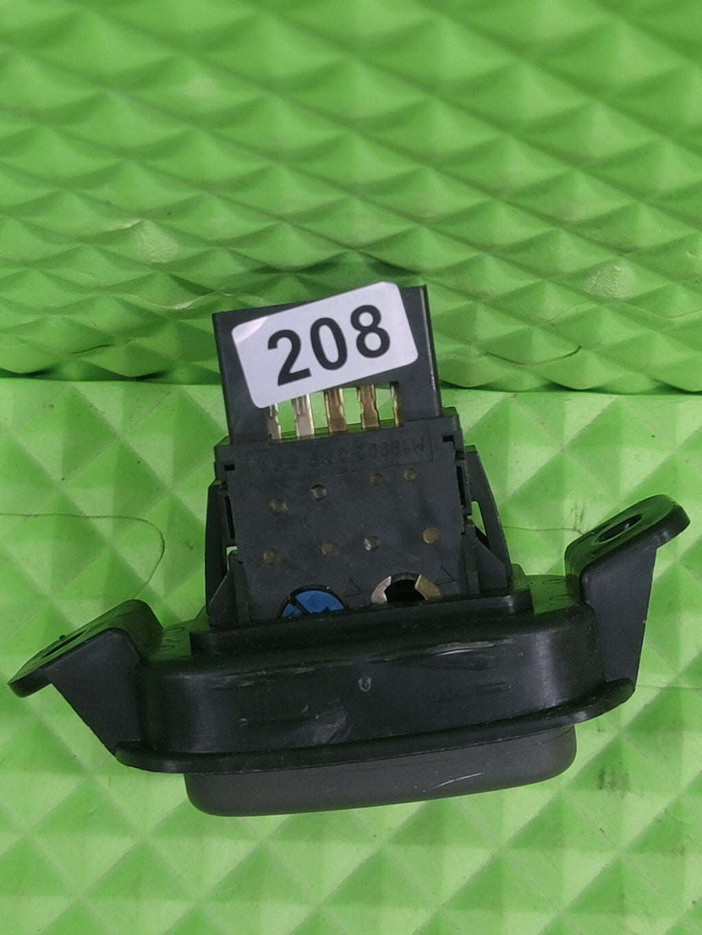 🔥 06-08 Honda Ridgeline bed cargo light lamp control switch assembly DG SW51