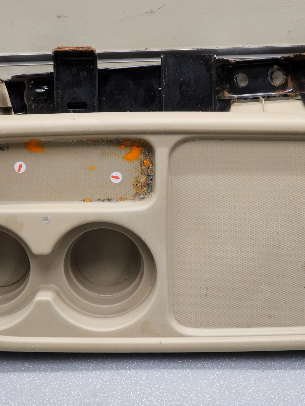 02-06 Honda CRV Center Table Console Folding Tray Cup Drink Holder Assembly Tan