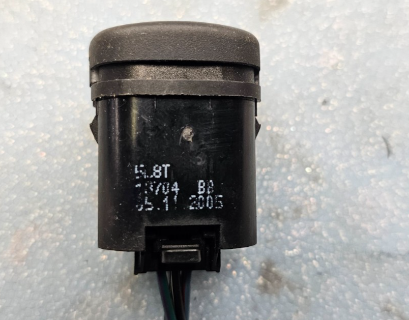 🔥01-07 Ford Escape Rear Window Defrost Defog Switch Button Fog Assembly Black
