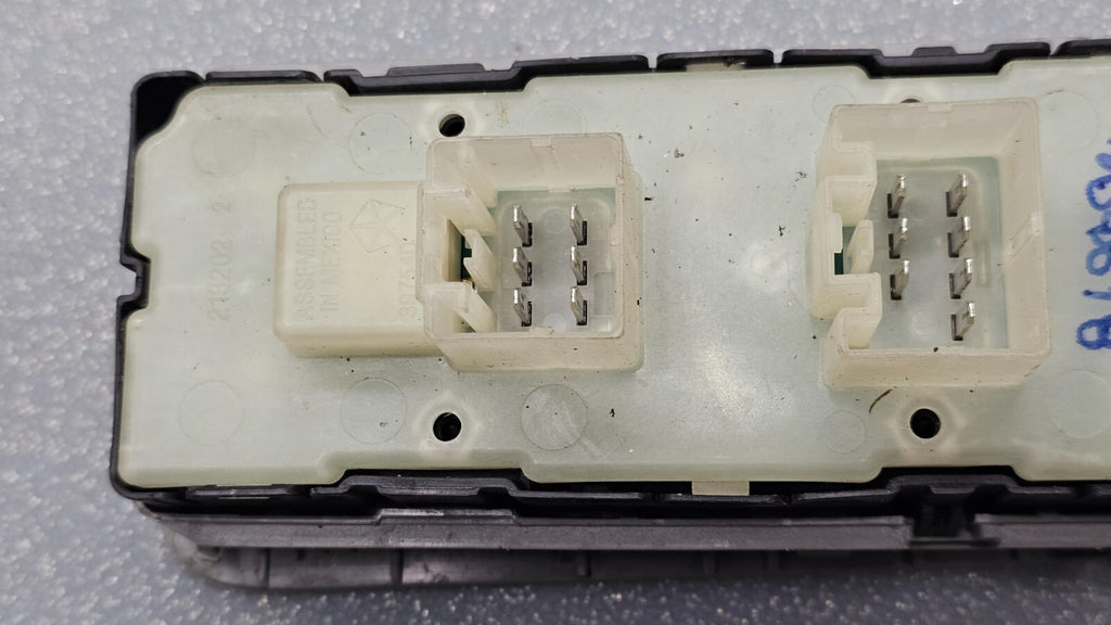 🔥07-14 Chrysler 200 patriot Dakota Left Driver Master Window Switch Grey
