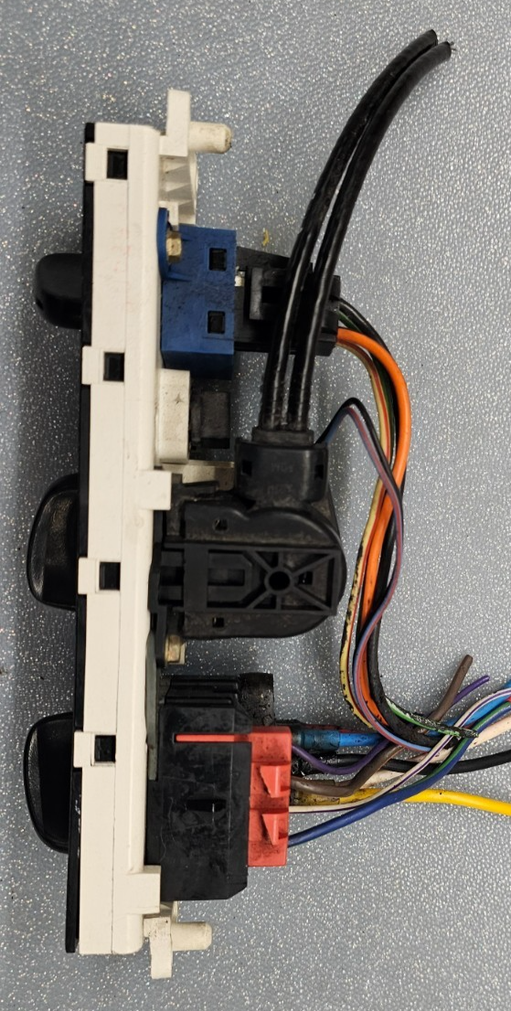 94-00 Ford Mustang Dash A/C Heater Climate Temperature Control Panel Conditioner