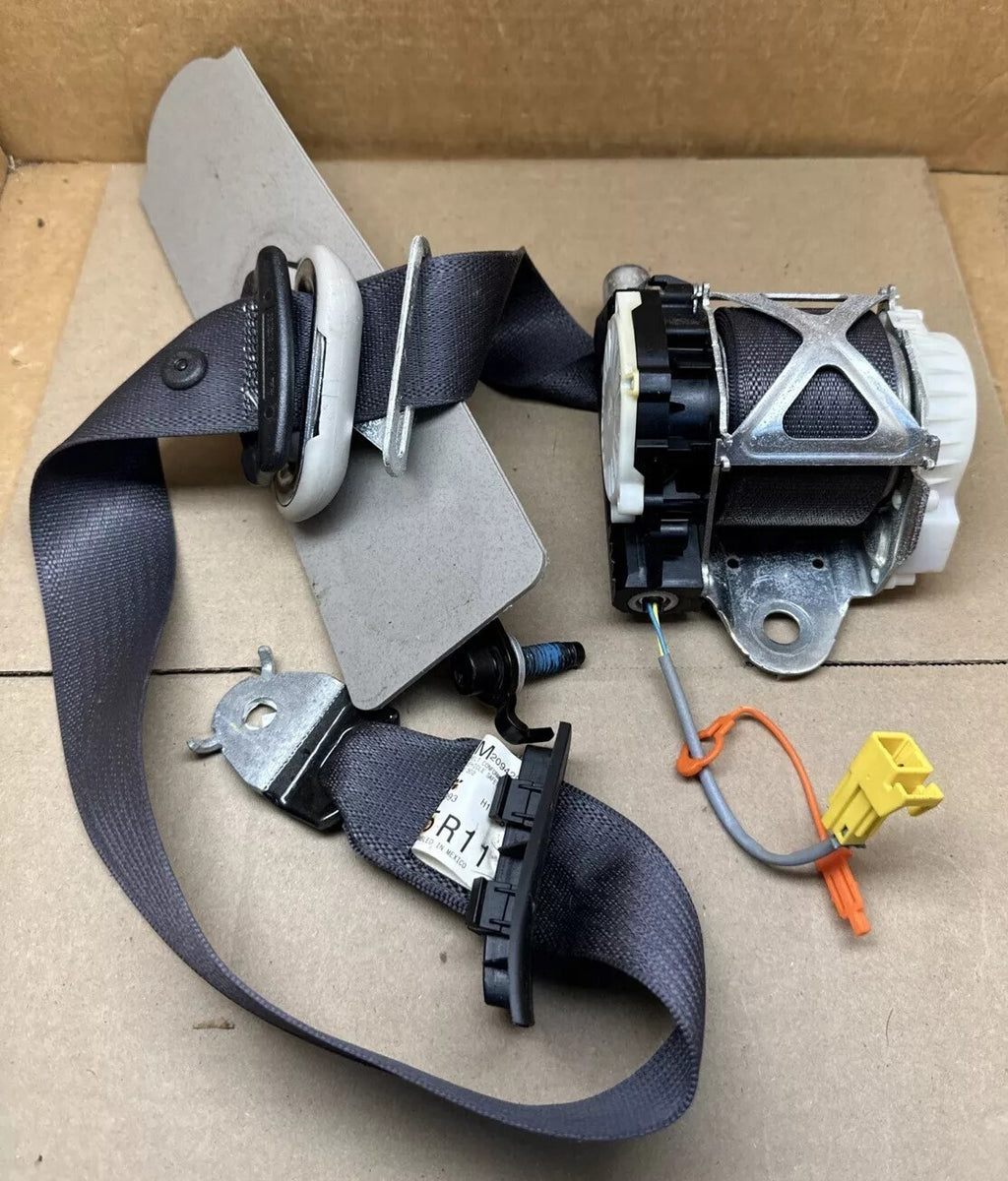 🔥11-13 Escalade Silverado Tahoe Front Right Passenger Seatbelt Retractor Black