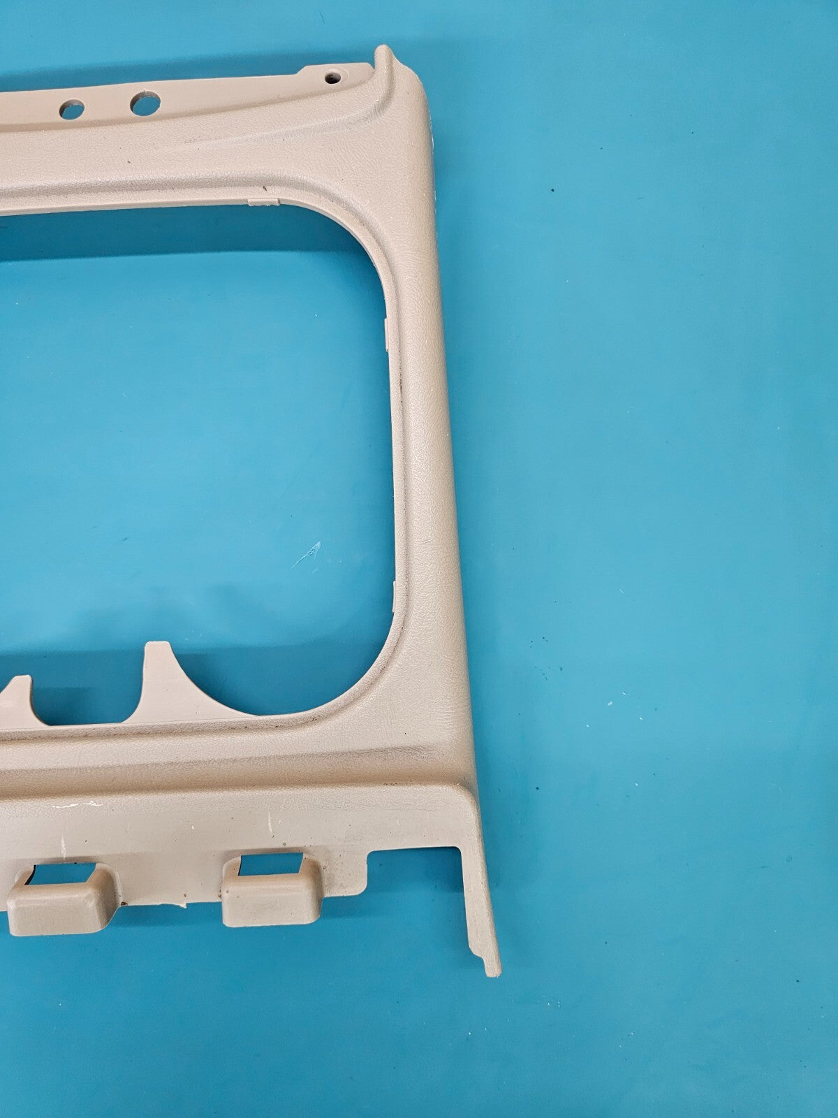 🔥03-06 Silverado Sierra Center Console Cup Holder Bezel Trim Panel Assembly Tan