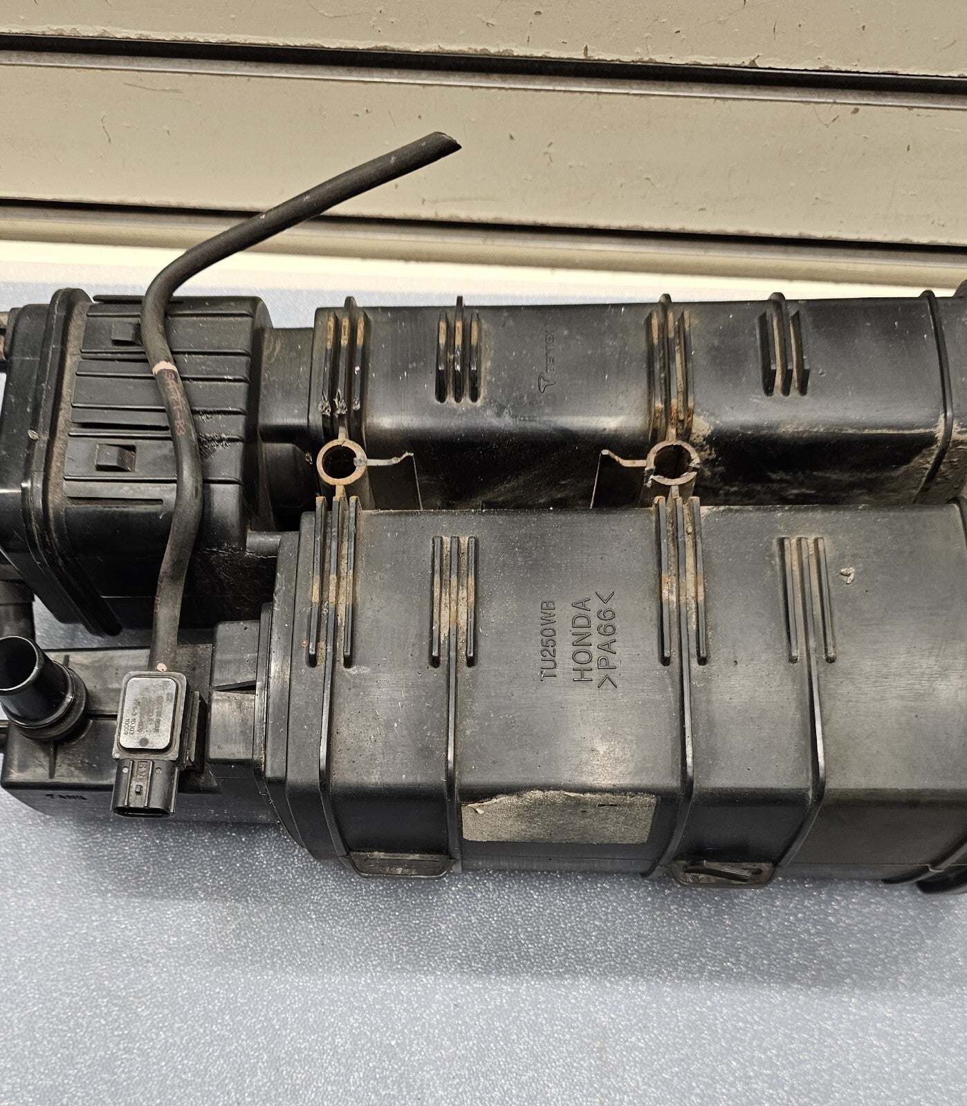 2003-2011 Honda Element Fuel gas EVAP vapor canister can smog DEQ emissions OEM