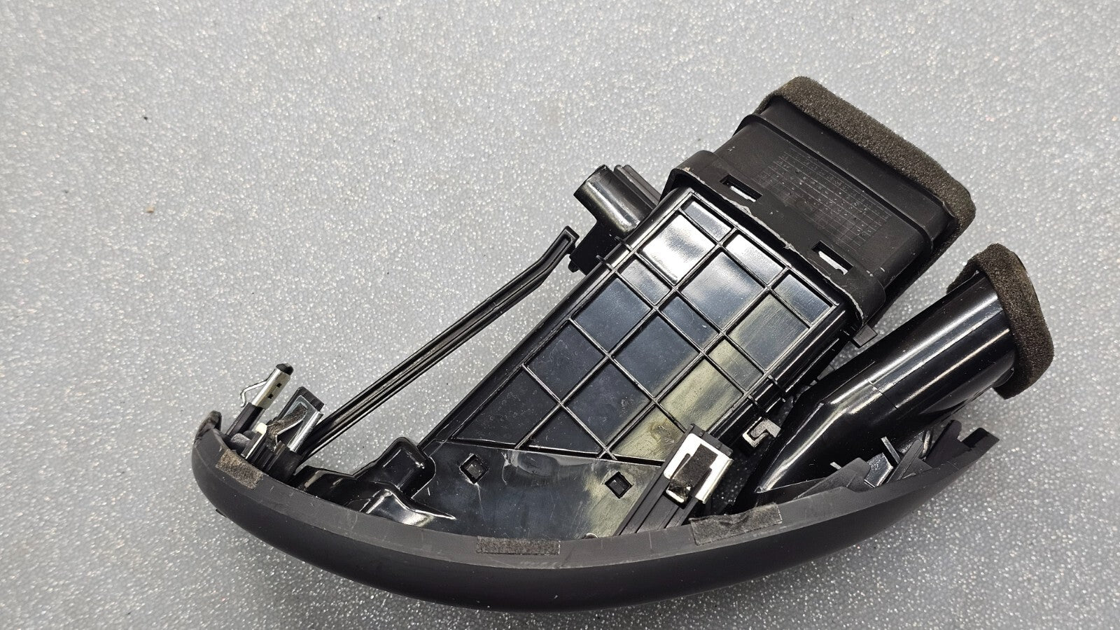 🔥10-13 KIA FORTE DASH LEFT DRIVER A/C AC AIR VENT HEATER PANEL ASSEMBLY BLACK
