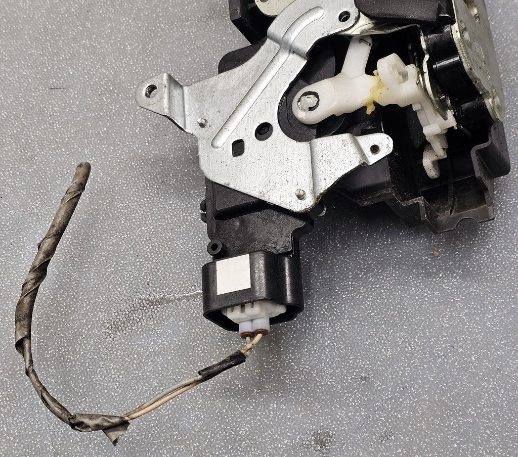 🔥04-12 Chevy Colorado GMC Canyon Right Front Door Lock Actuator Assembly OEM