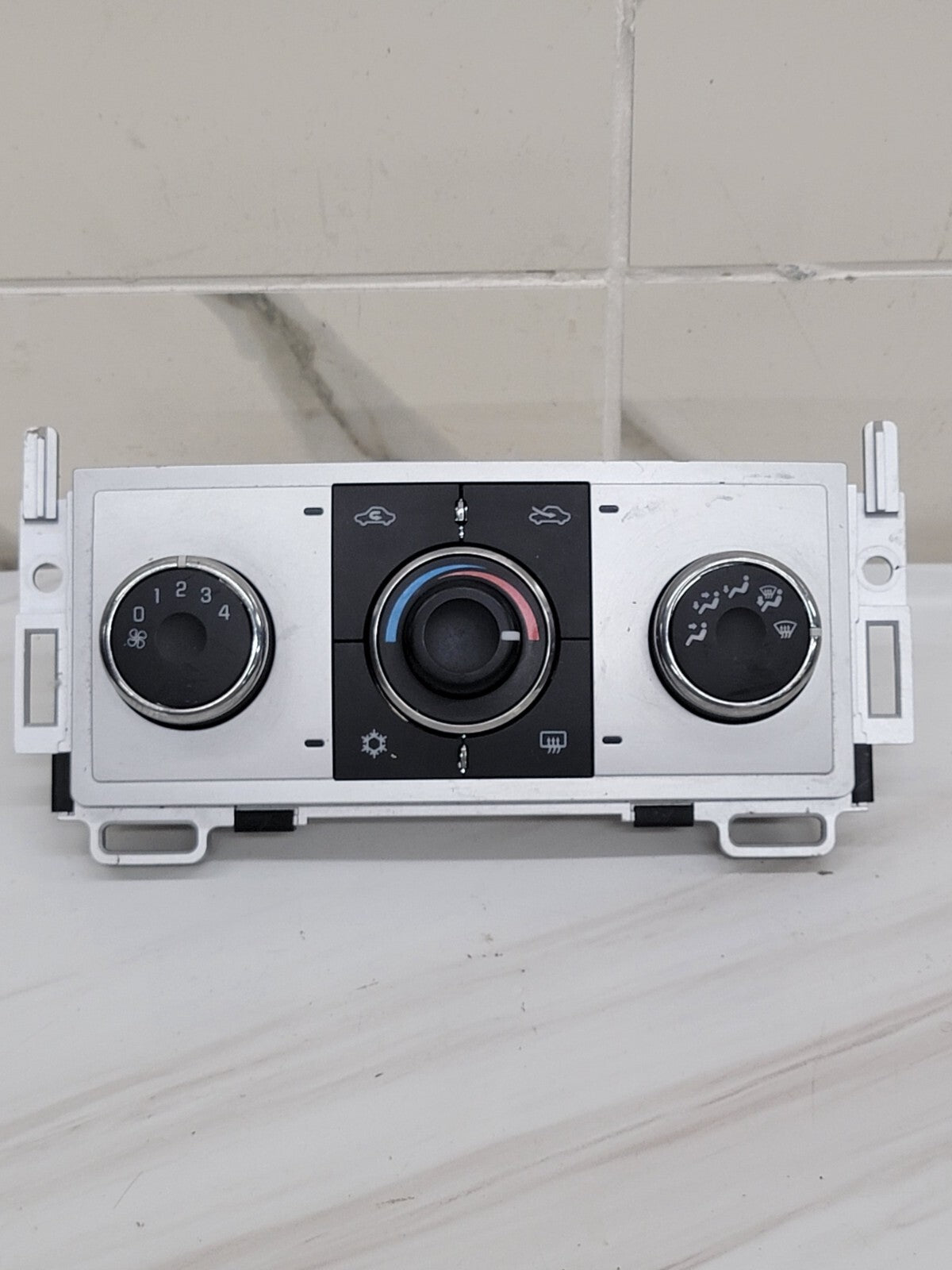 🔥08-12 Chevy Malibu OEM manual AC Heater Climate Control Switch white B8