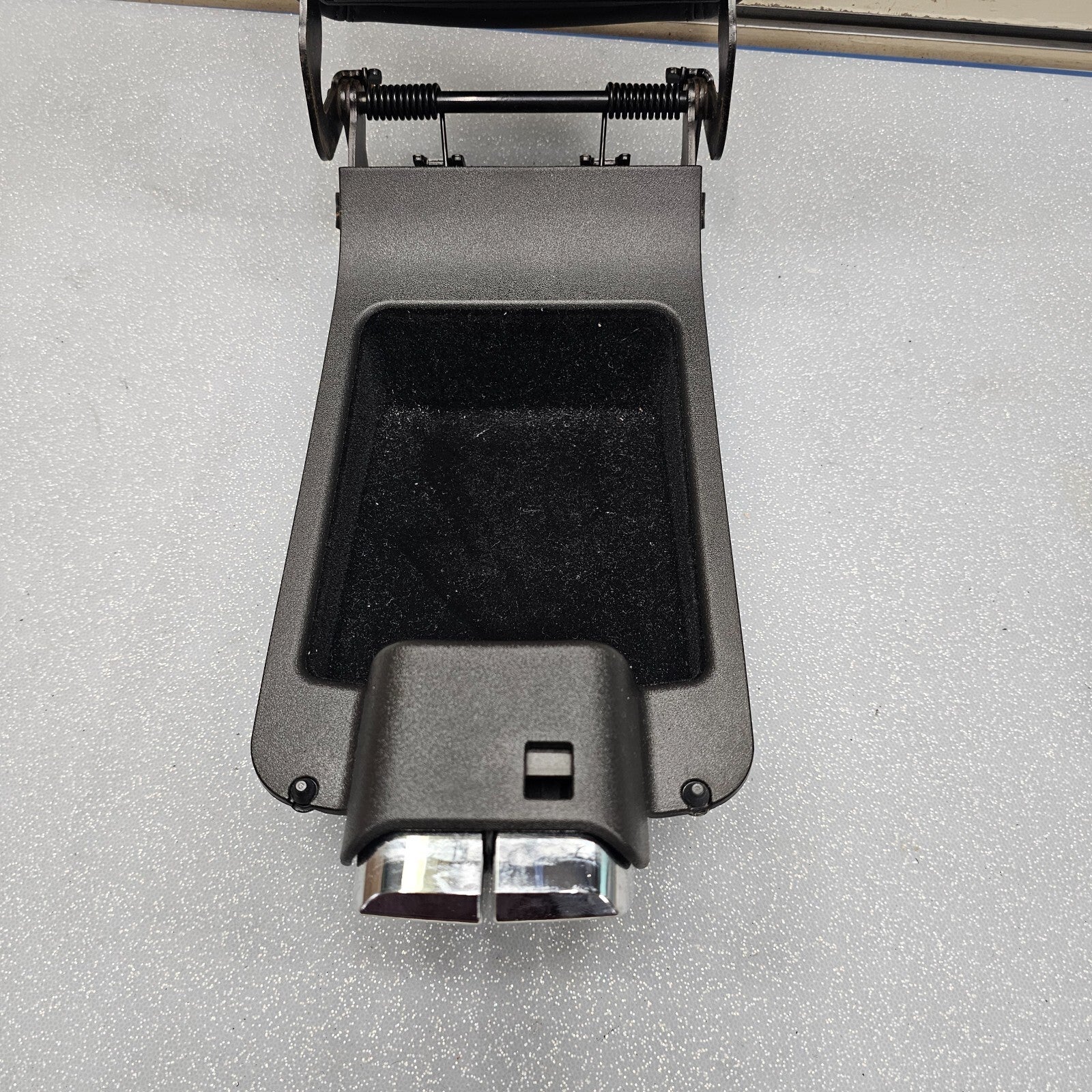🔥10-16 Cadillac SRX Center Console Cover Lid Arm Rest Top Pad Assembly Black