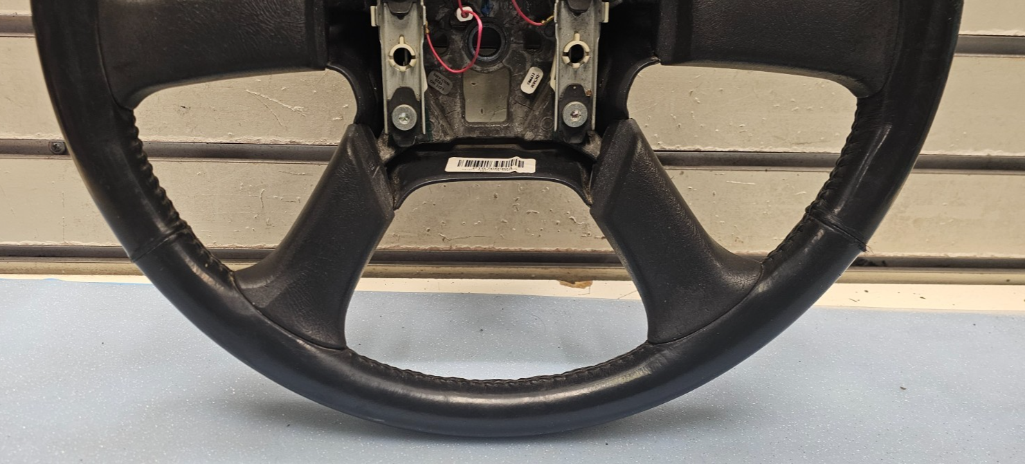🔥03-06 SILVERADO SIERRA YUKON TAHOE SUBURBAN STEERING WHEEL LEATHER BLACK