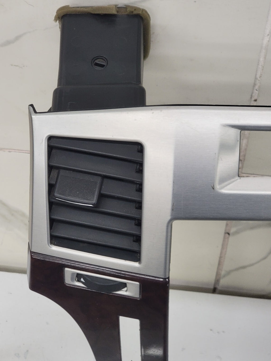 2007-2012 Cadillac Escalade Radio Dash Trim Bezel Panel Silver/Woodgrain Vent