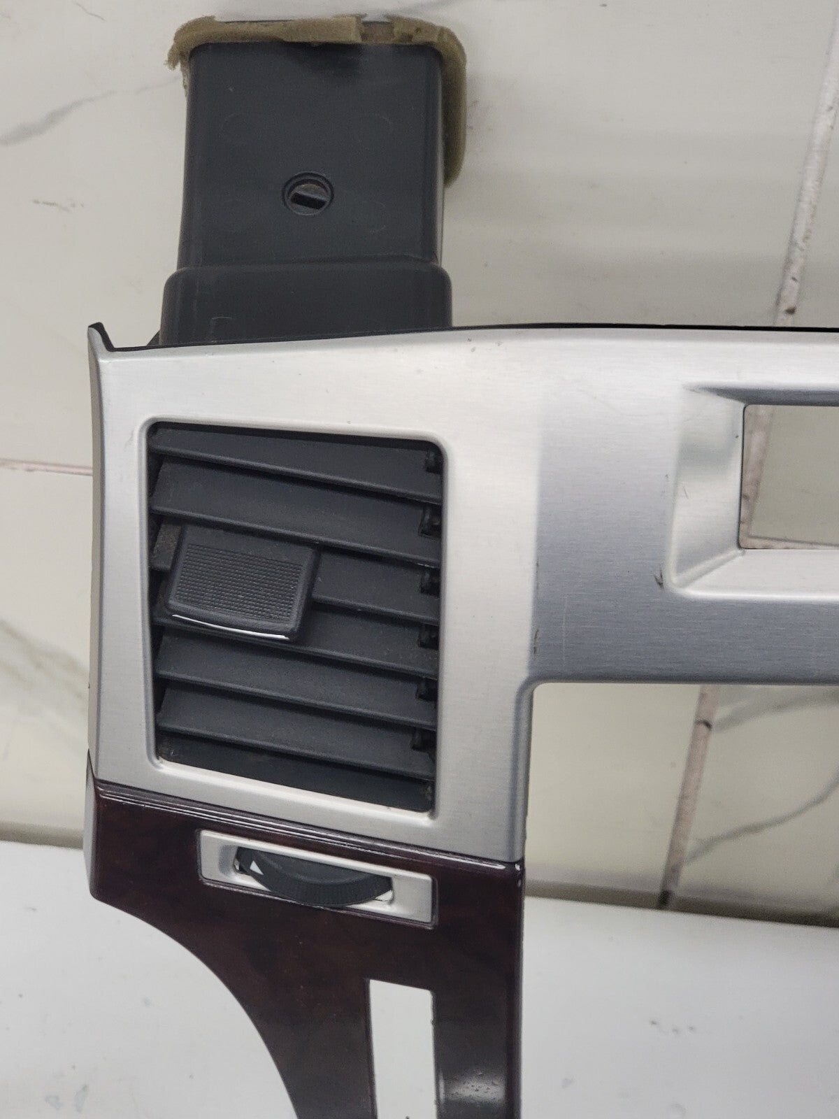 2007-2012 Cadillac Escalade Radio Dash Trim Bezel Panel Silver/Woodgrain Vent