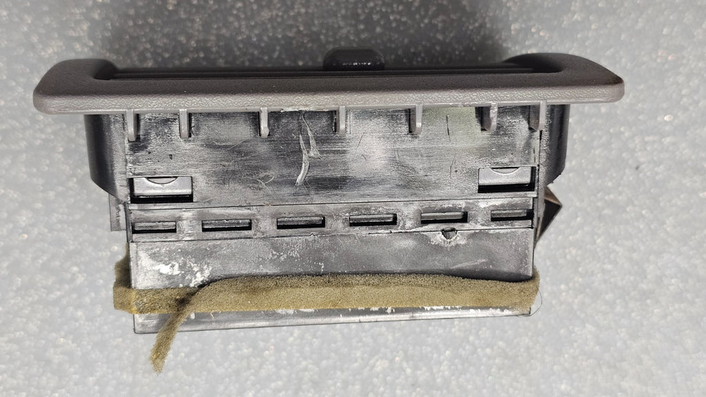 🔥95-05 Chevrolet Cavalier Front Center Dashboard Air Vent Outlet Trim Gray OEM