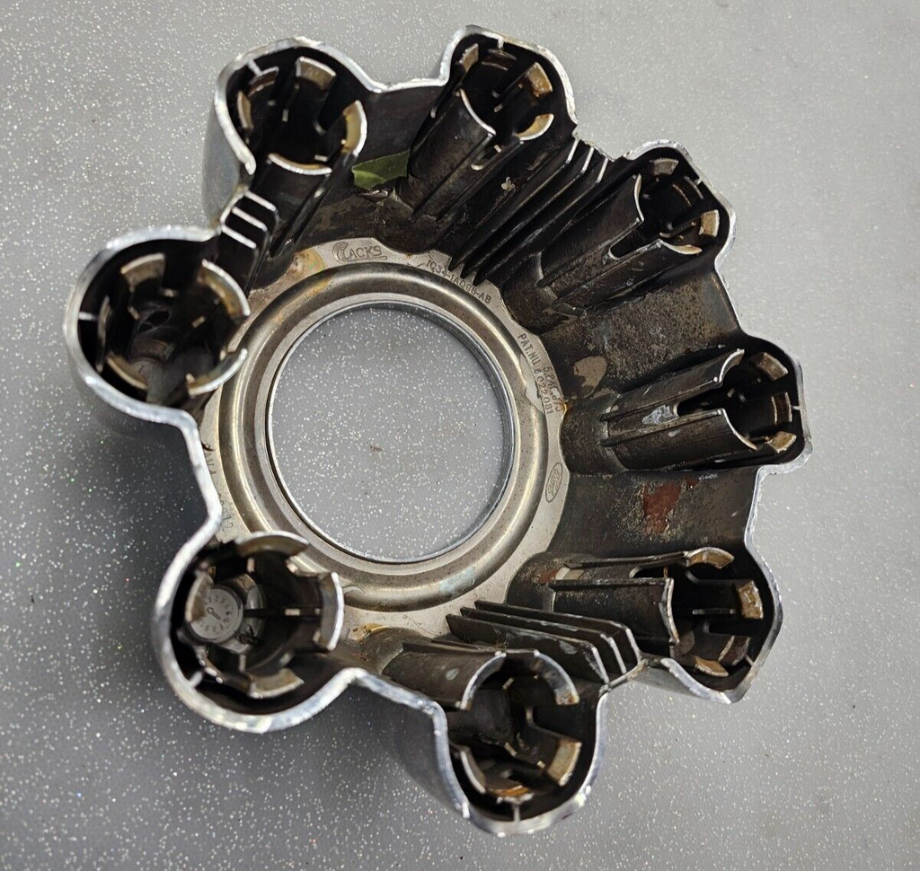 99-04 Ford F250 Excursion Super Duty Front Rear Wheel Center Cap Hubcap Silver