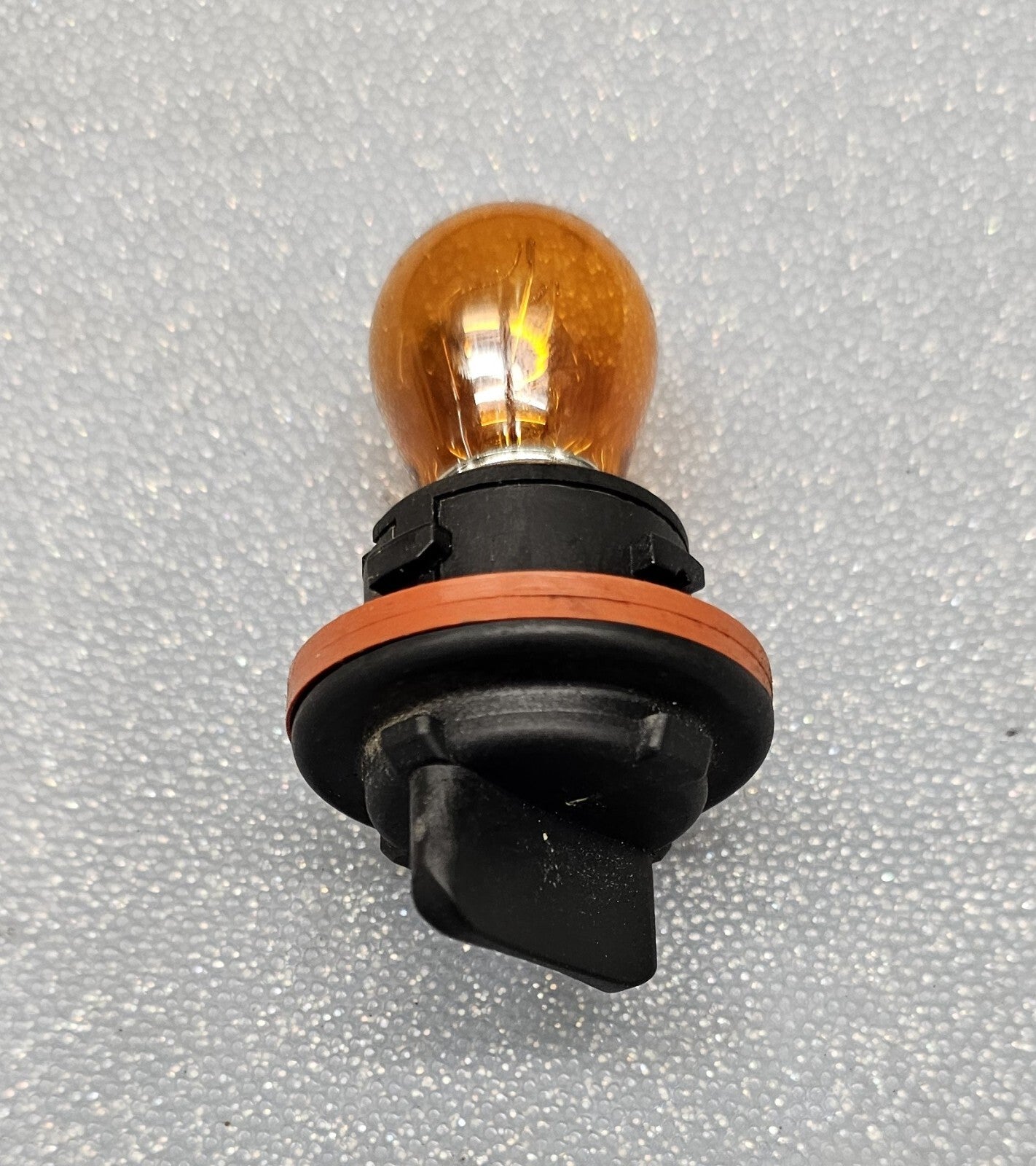 🔥11-13 Elantra Corner Turn Signal Light Headlight Socket Lamp Bulb Retainer OEM
